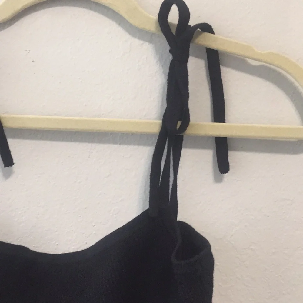 Express Tie Strap Ruffle Trim Ribbed Tank Top - Picture 3 of 7